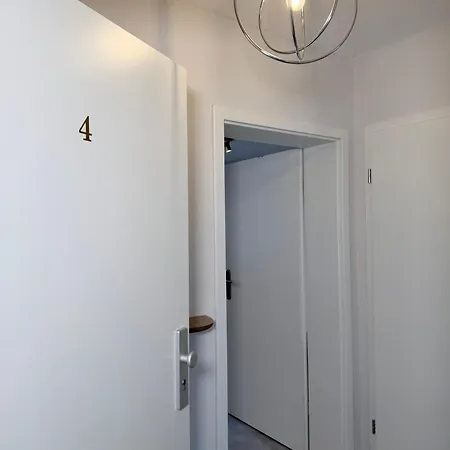 Joel Living Ahlem * Ανόβερο