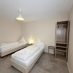 Joel Living Ahlem Apartman *
