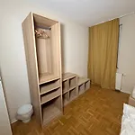 Joel Living Ahlem Hannover