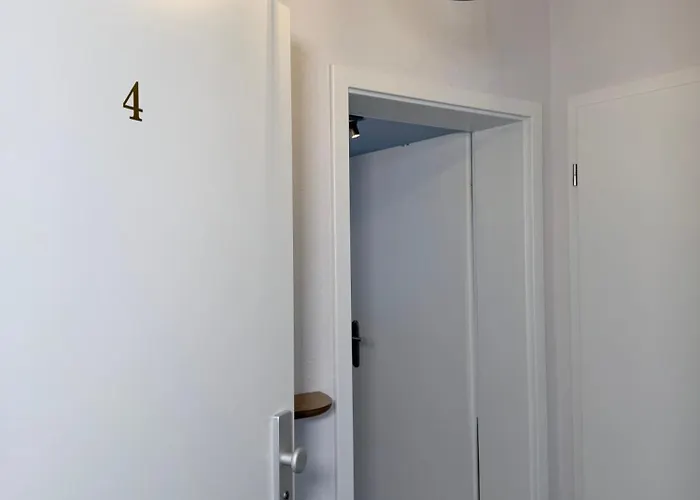 Joel Living Ahlem * Hannover